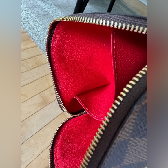 Authentic Louis Vuitton Damier Ebene Cosmetic Pouch in Like New Condition - Picture 16 of 16